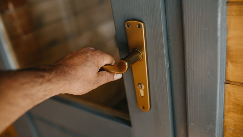 No puedo abrir la puerta de casa